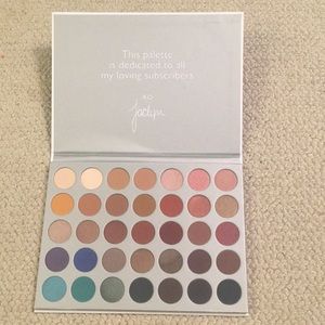 Jaclyn Hill Eyeshadow Palette